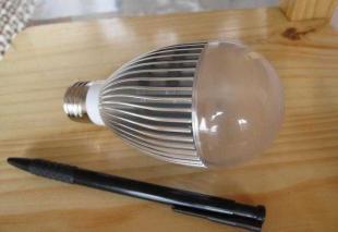 探寻照明新趋势 0LED灯杯与三色球泡外壳在灯具照明领域的革新应用